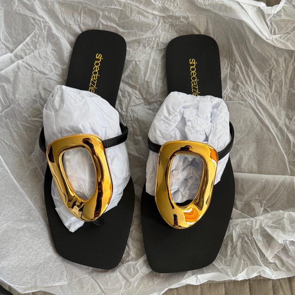 Shoe Dazzle Elegant Black and Gold Sandals